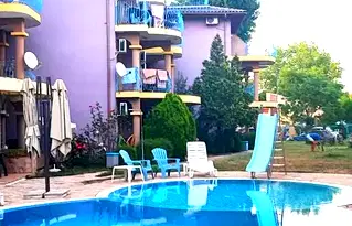 Тристаен апартамент в Бургас, Черноморец