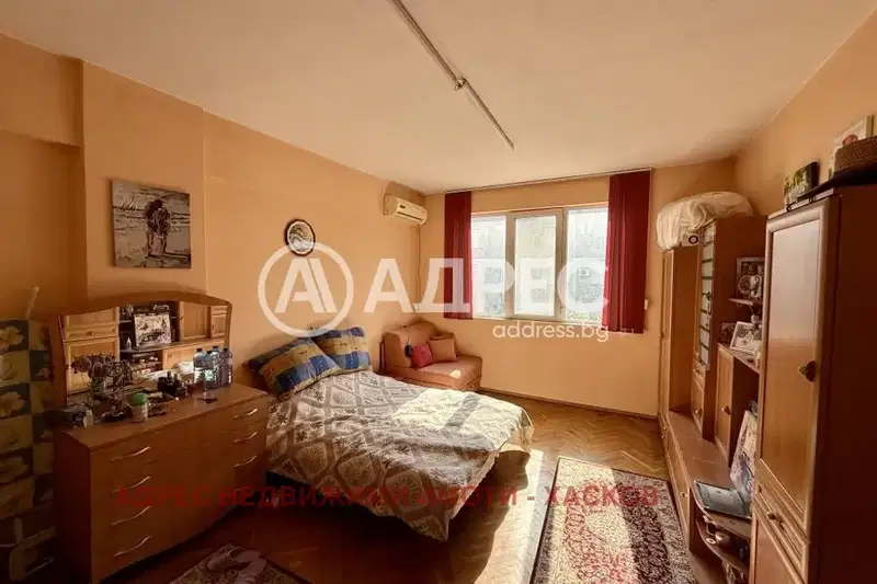 Двустаен апартамент в Хасково, Димитров