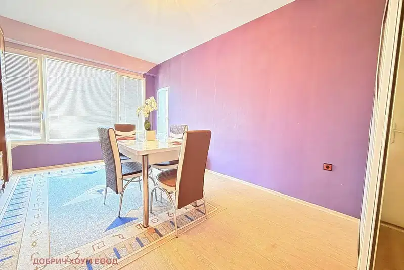 3-bedroom apartment in Dobrich, Balik