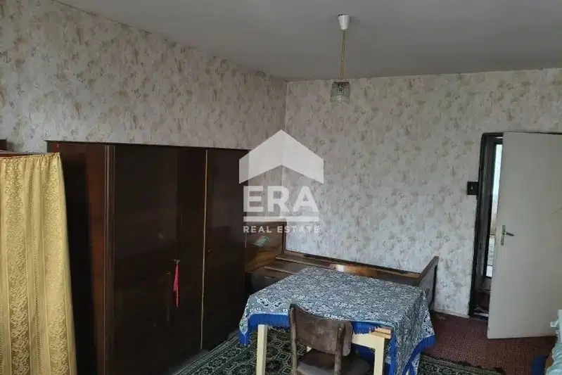 3-bedroom apartment in Dobrich, Balik