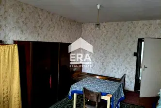 Тристаен апартамент в Добрич, Балик