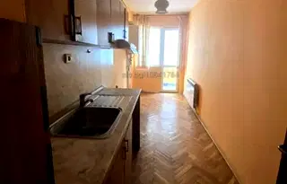 Тристаен апартамент в Добрич, Център