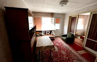 Тристаен апартамент в Добрич, Център