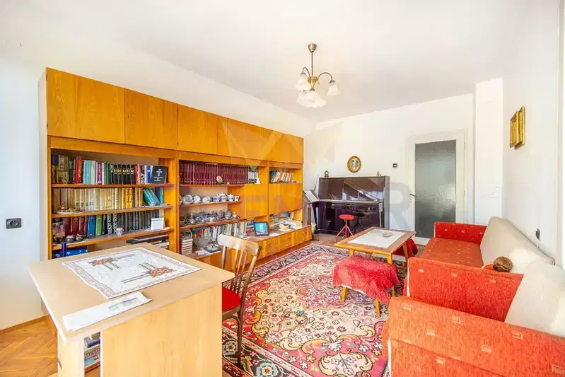 4-bedroom apartment in Dobrich, Centyr