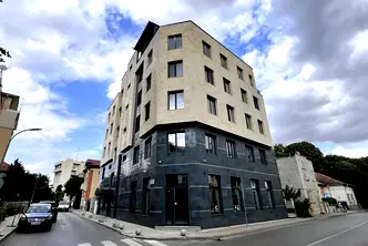 Многостаен апартамент в Добрич, Център