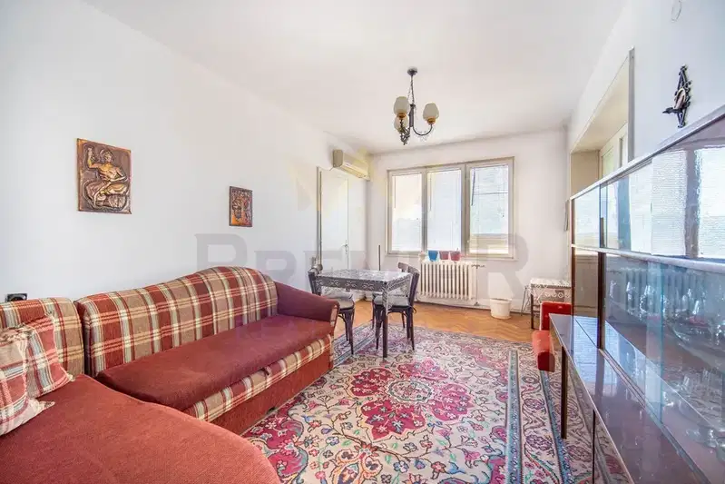 4-bedroom apartment in Dobrich, Centyr