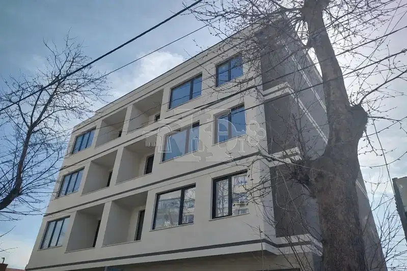 Тристаен апартамент в Добрич, Христо Ботев