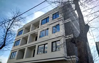 Тристаен апартамент в Добрич, Христо Ботев