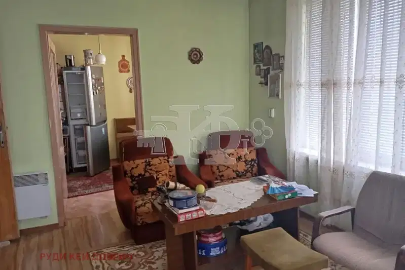 Тристаен апартамент в Добрич, Христо Ботев