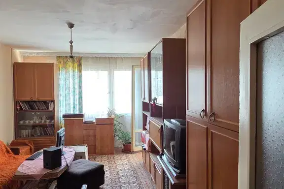 Тристаен апартамент в Добрич, Йовково