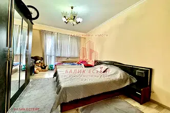 Двустаен апартамент в Добрич, Промишлена зона - Север
