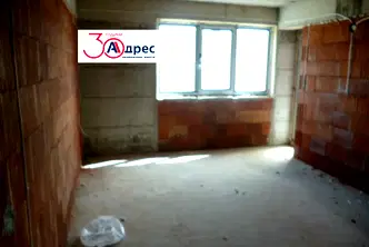 Тристаен апартамент в Добрич, Свети Георги