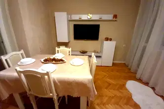 Тристаен апартамент в Добрич, Свети Георги