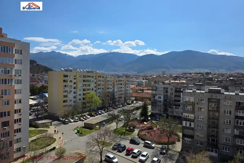 Тристаен апартамент в Кюстендил, Дупница