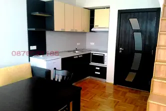 Двустаен апартамент в Габрово, Младост