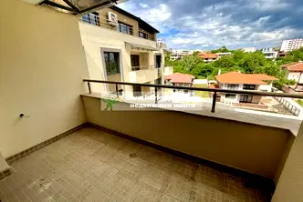 Двустаен апартамент в Хасково, Куба