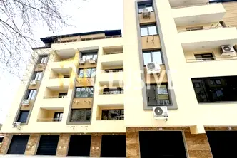 Тристаен апартамент в Хасково, Куба