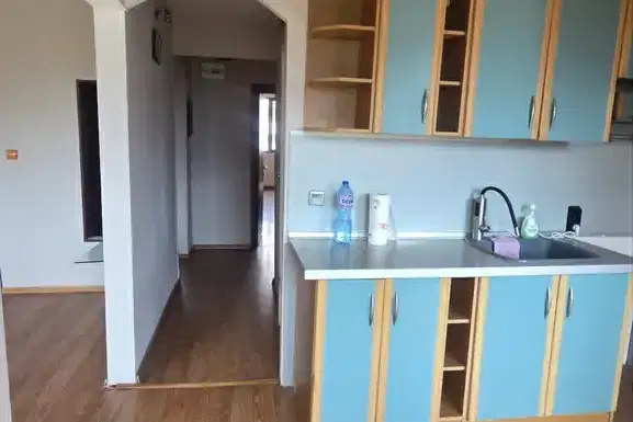 3-bedroom apartment in Oblast Plovdiv, Karlovo