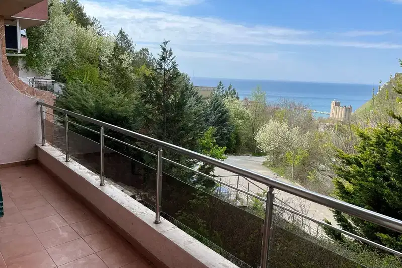 Двустаен апартамент в Добрич, Каварна