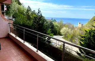 Двустаен апартамент в Добрич, Каварна