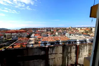 Тристаен апартамент в Добрич, Каварна