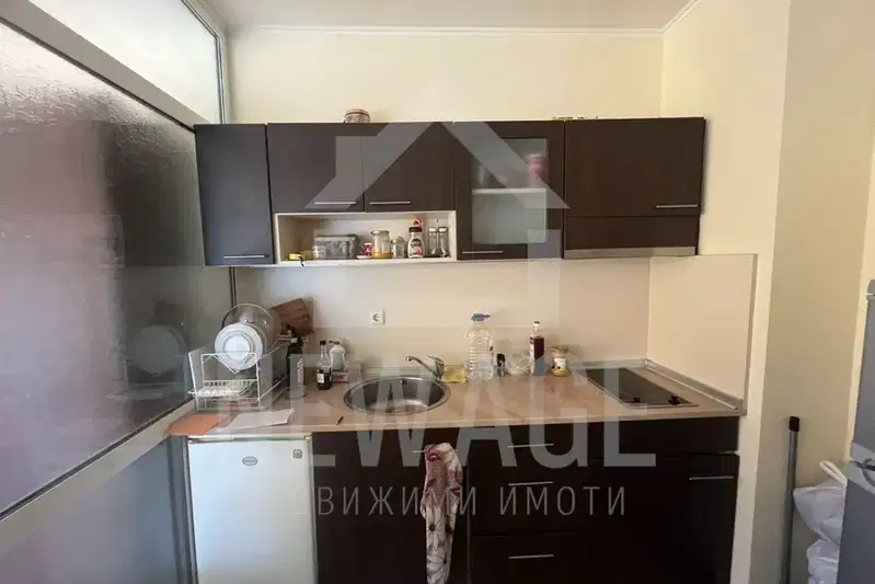 Тристаен апартамент в к.к. Чайка, Варна с тераса