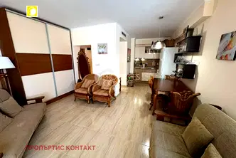 Двустаен апартамент в Бургас, к.к. Слънчев бряг
