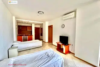 Двустаен апартамент в Бургас, к.к. Слънчев бряг