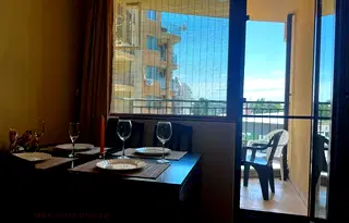 Двустаен апартамент в Бургас, к.к. Слънчев бряг