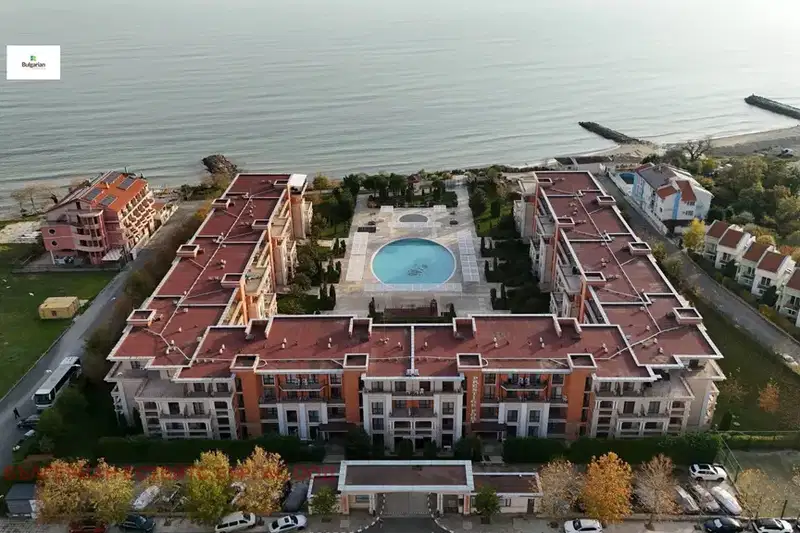 Двустаен апартамент в Бургас, к.к. Слънчев бряг