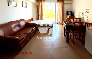 Двустаен апартамент в Бургас, к.к. Слънчев бряг