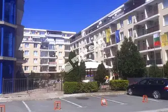 Тристаен апартамент в Бургас, к.к. Слънчев бряг
