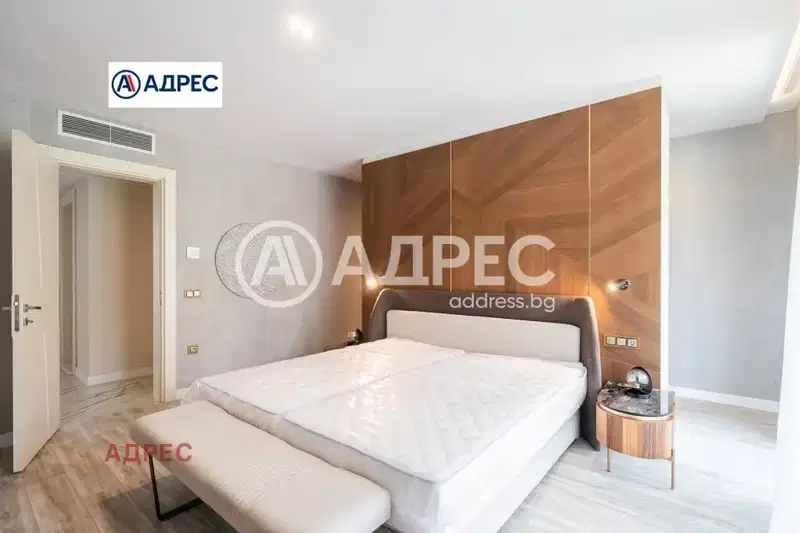 Тристаен апартамент в к.к. Слънчев ден