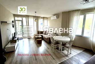 Тристаен апартамент в к.к. Св.Св. Константин и Елена