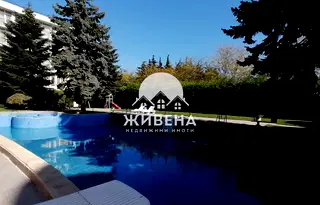Тристаен апартамент в к.к. Св.Св. Константин и Елена
