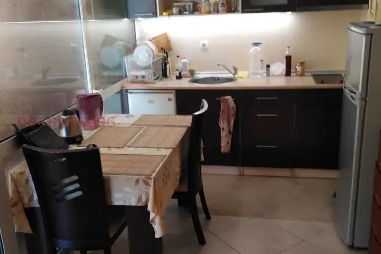 3-bedroom apartment in Zlatni Pyasyci