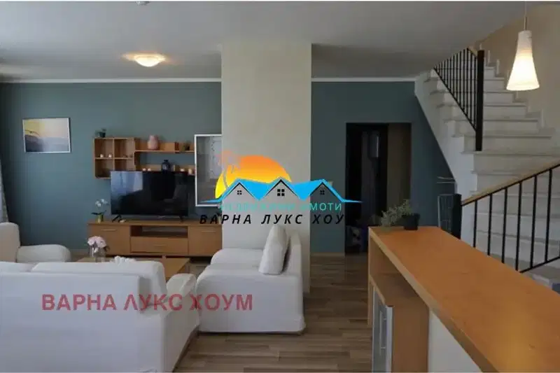 5-bedroom apartment in Zlatni Pyasyci
