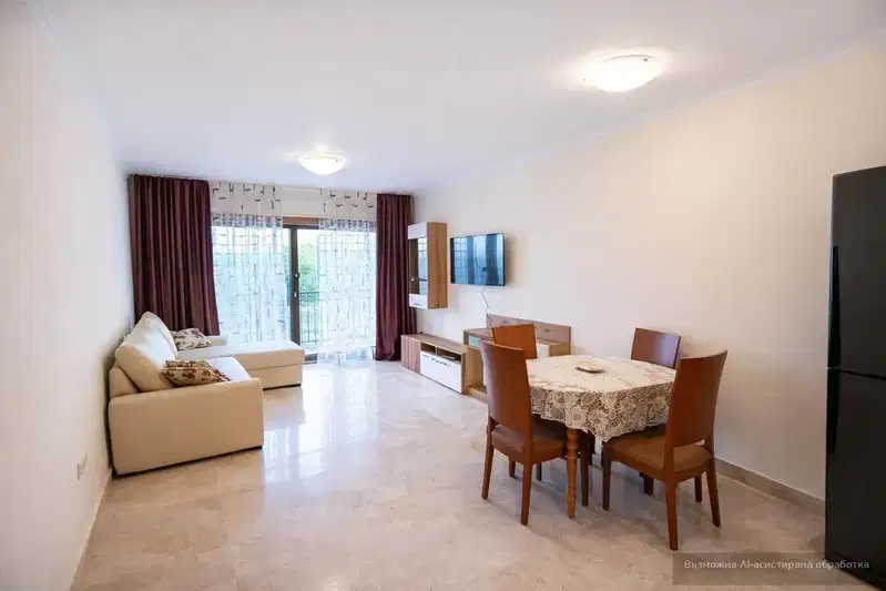 3-bedroom apartment in Zlatni Pyasyci