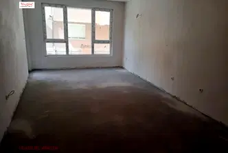 Двустаен апартамент в Кърджали, Център