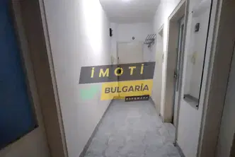 Тристаен апартамент в Кърджали, Център