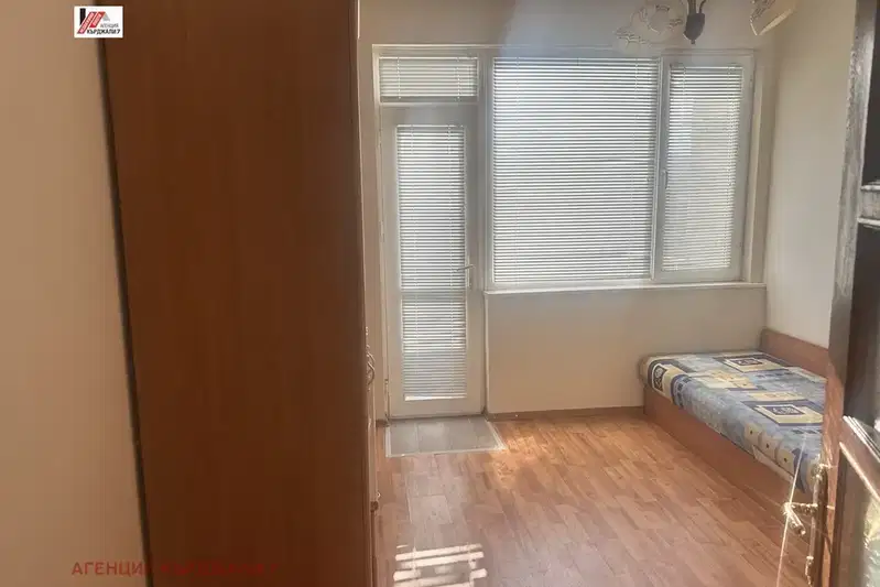 3-bedroom apartment in Kyrdjali, Centyr
