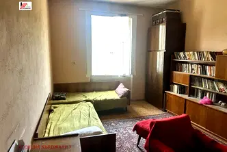 Тристаен апартамент в Кърджали, Център
