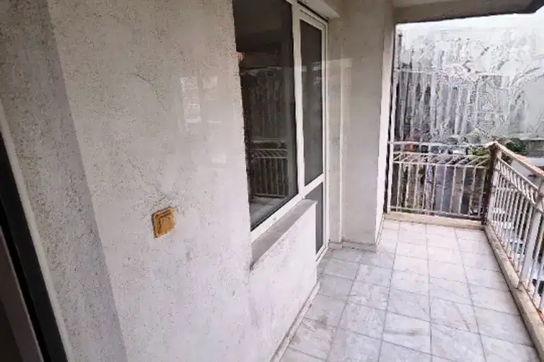 4-bedroom apartment in Kyrdjali, Centyr