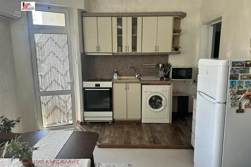 4-bedroom apartment in Kyrdjali, Centyr