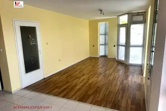 Многостаен апартамент в Кърджали, Център