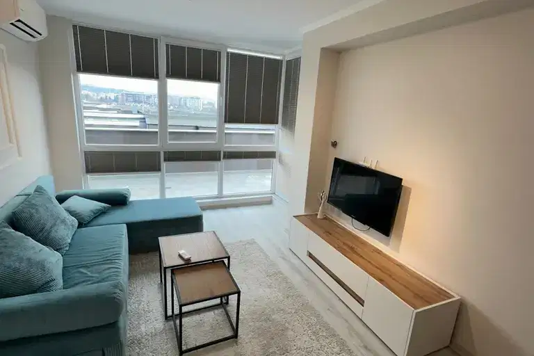 2-bedroom apartment in Kyrdjali, Vyzrojdenci