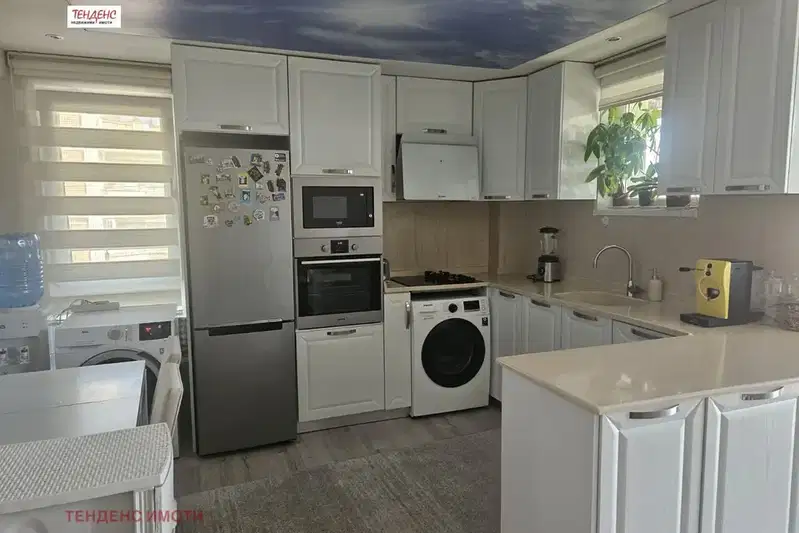 3-bedroom apartment in Kyrdjali, Vyzrojdenci