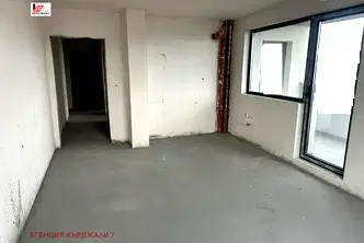 Тристаен апартамент в Кърджали, Възрожденци