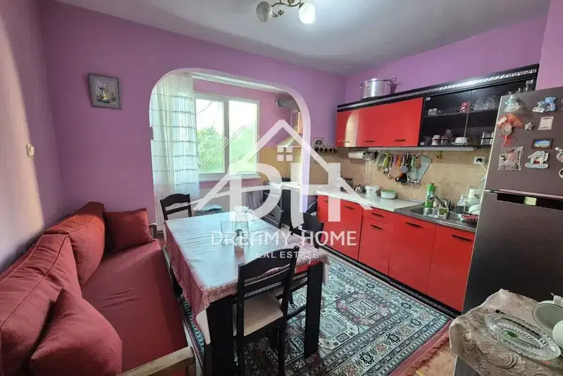 4-bedroom apartment in Kyrdjali, Vyzrojdenci