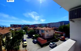 Тристаен апартамент в Кюстендил, Запад